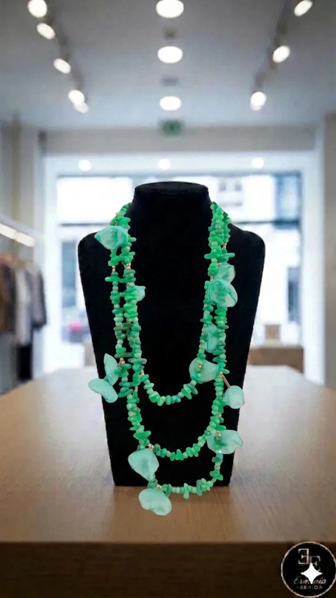 Collana - Cascata Verde Multifilo