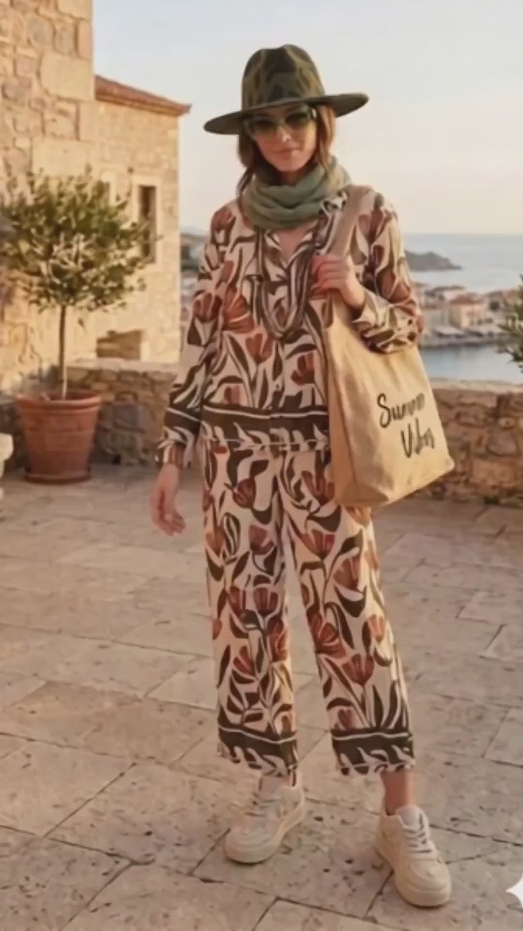 Med Chic-08 (1).mp4